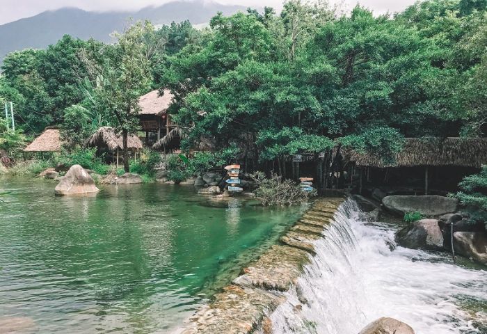 Hành Trình Khám Phá Suối Lương – Viên Ngọc Xanh Của Đà Nẵng