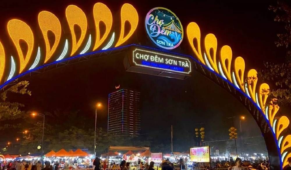 Cẩm Nang Khám Phá Chợ đêm Sơn Trà – “Tinh Hoa Đà Thành” Sau Ánh Đèn