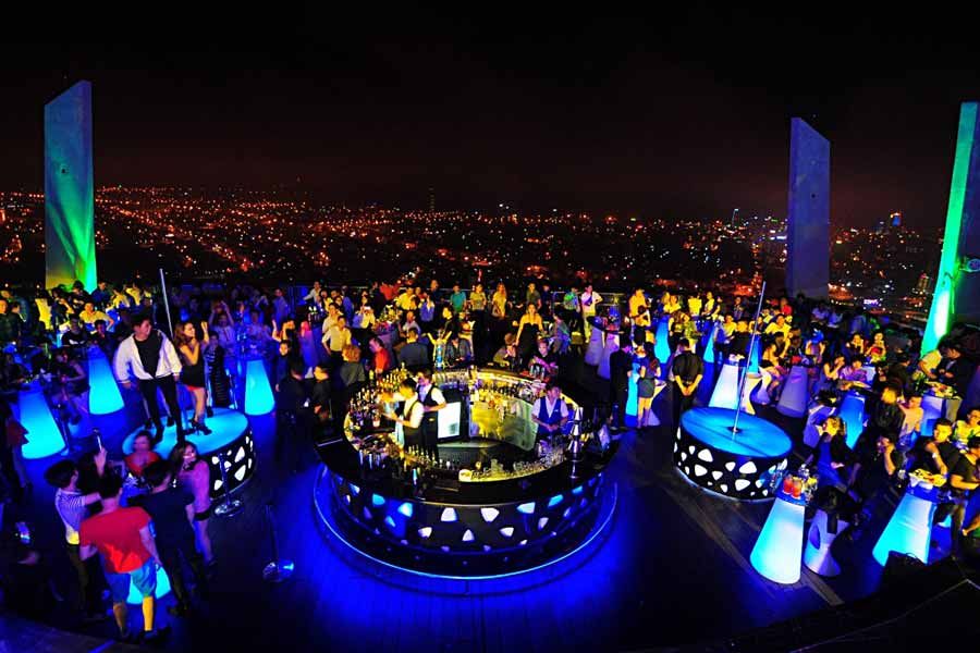 Trải Nghiệm Đỉnh Cao Cuộc Sống Đêm Tại Sky 36 Bar