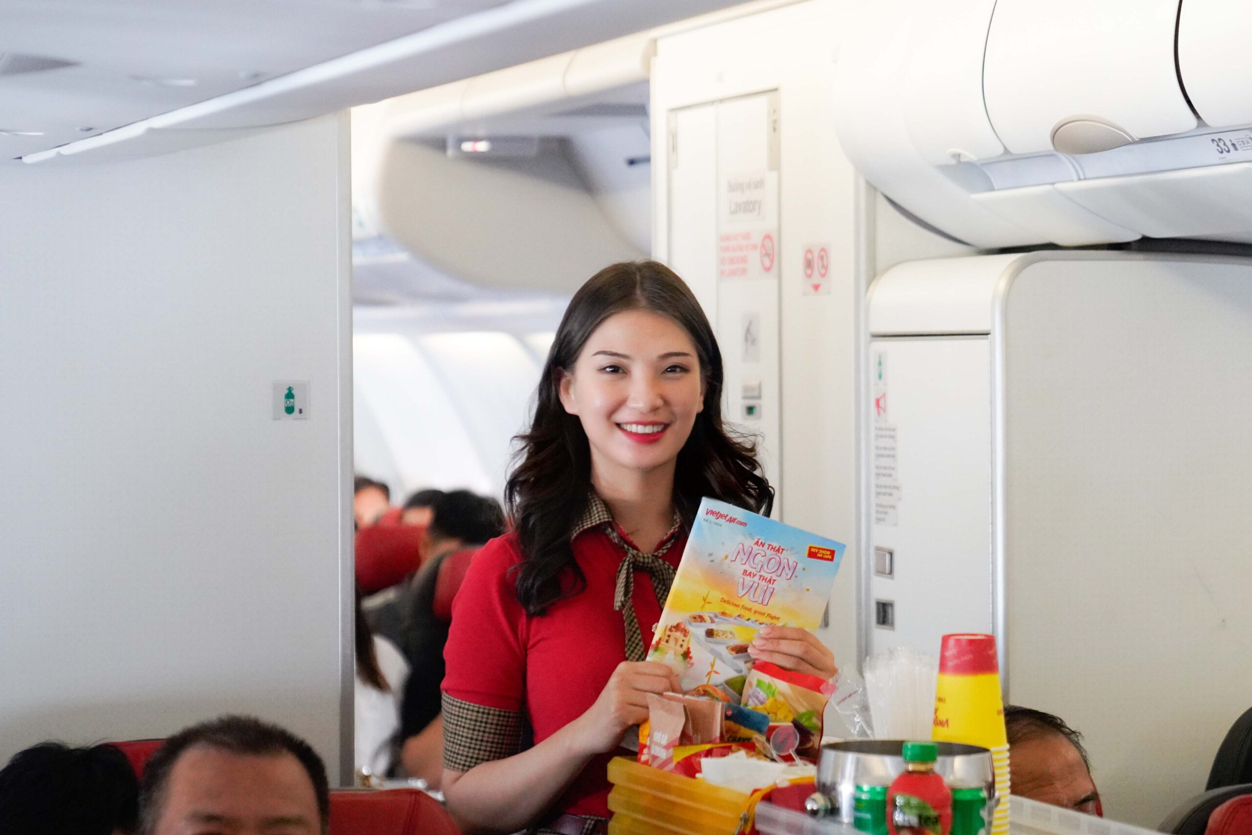 Bay thẳng Hà Nội – Thượng Hải cùng Vietjet giá rẻ: Trải nghiệm hành trình hấp dẫn tới thành phố năng động