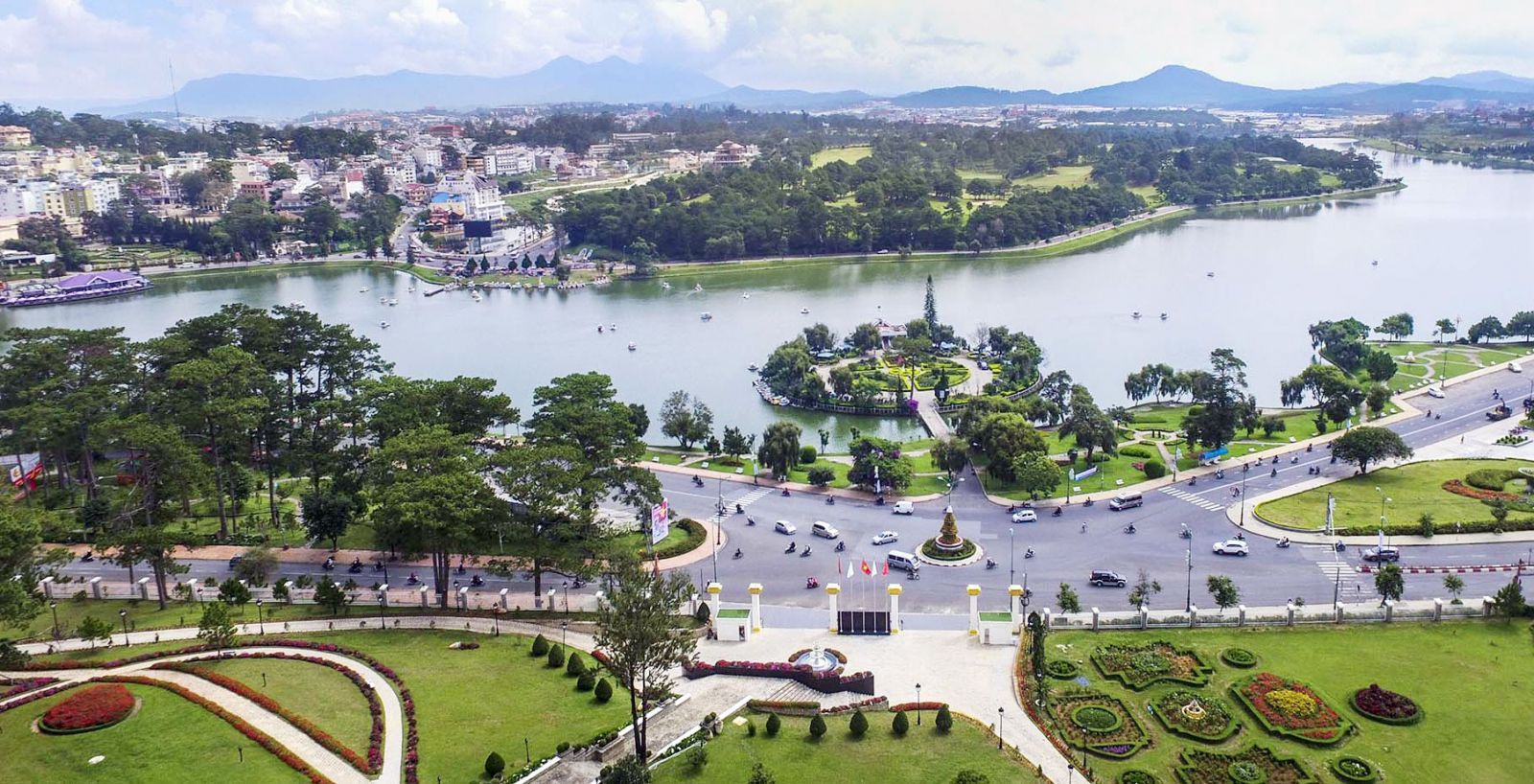 Điểm Đến Đà Lạt – Khám Phá Thành Phố Ngàn Hoa Cùng Vietjet