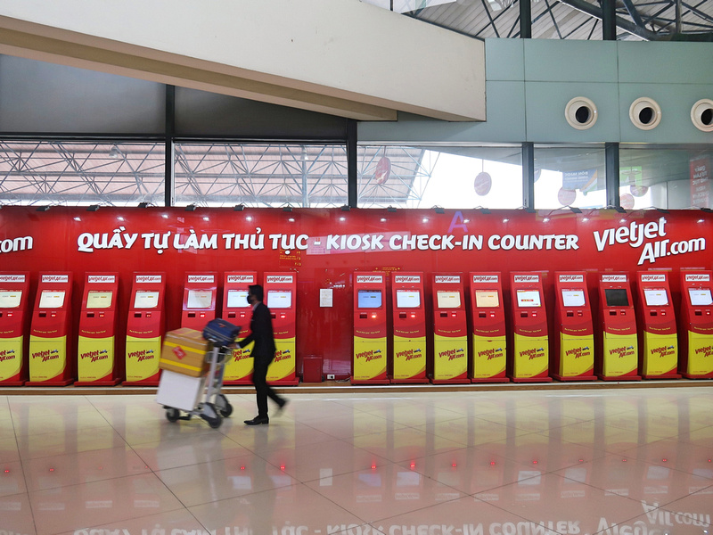 Hướng dẫn chi tiết cách sử dụng kios check-in tự động cùng Vietjet