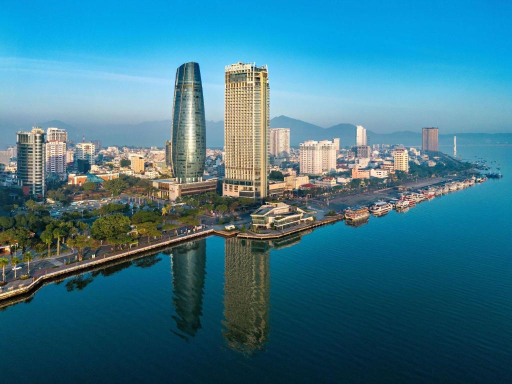 Khách Sạn Trong Trung Tâm Đà Nẵng: Top Các Địa Chỉ Nổi Bật Để Lưu Trú