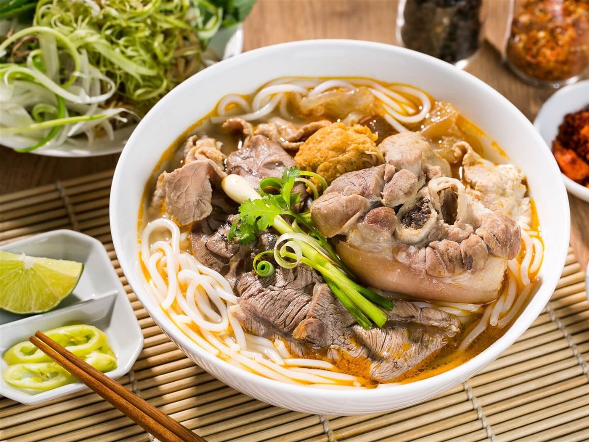 Khám Phá 10 Quán Bún Bò Ngon Nhất Đà Nẵng