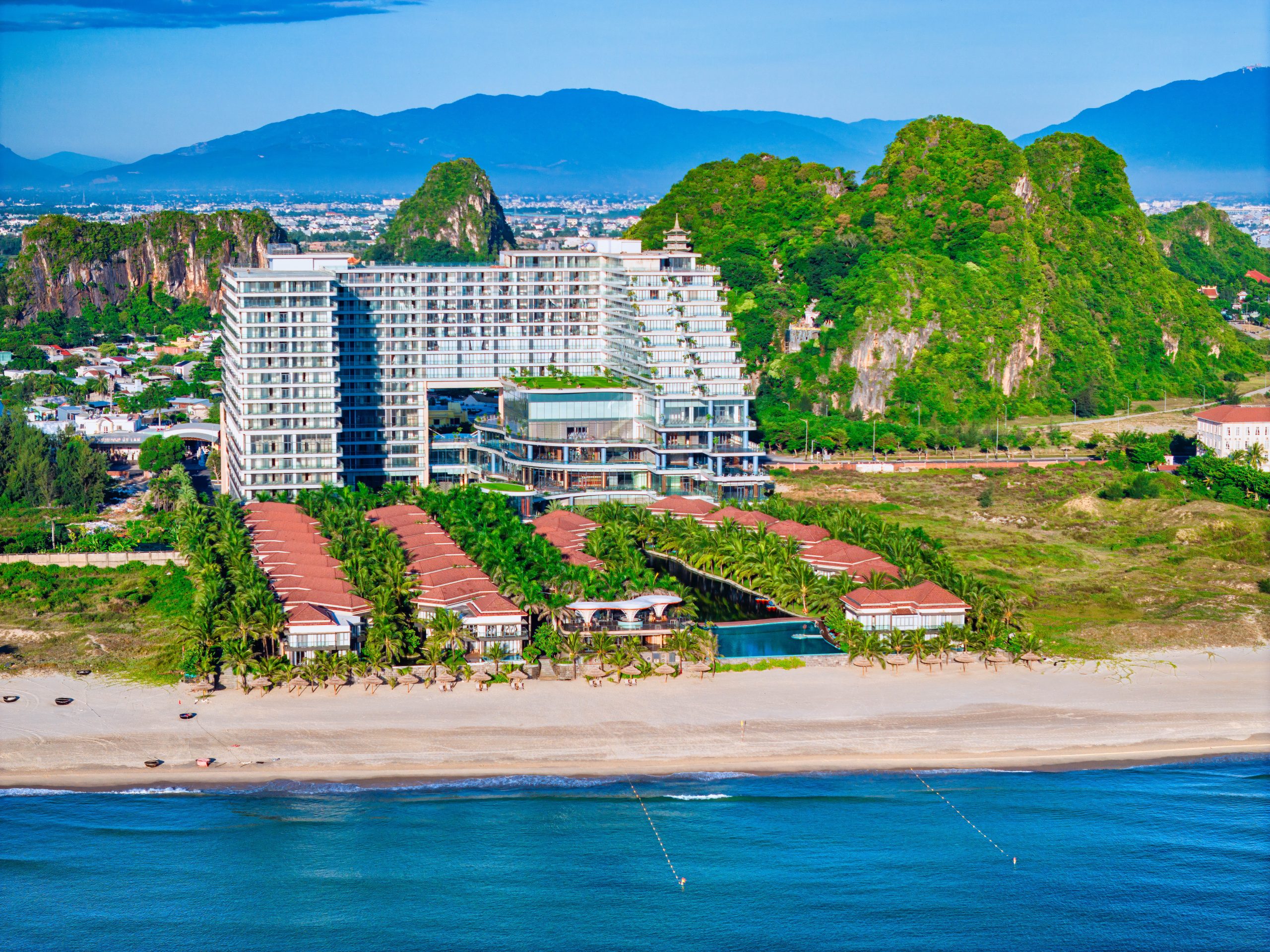 Máy Bay Chạy Bằng Gì? Tìm Hiểu Công Nghệ Và Nguyên Lý Hoạt Động