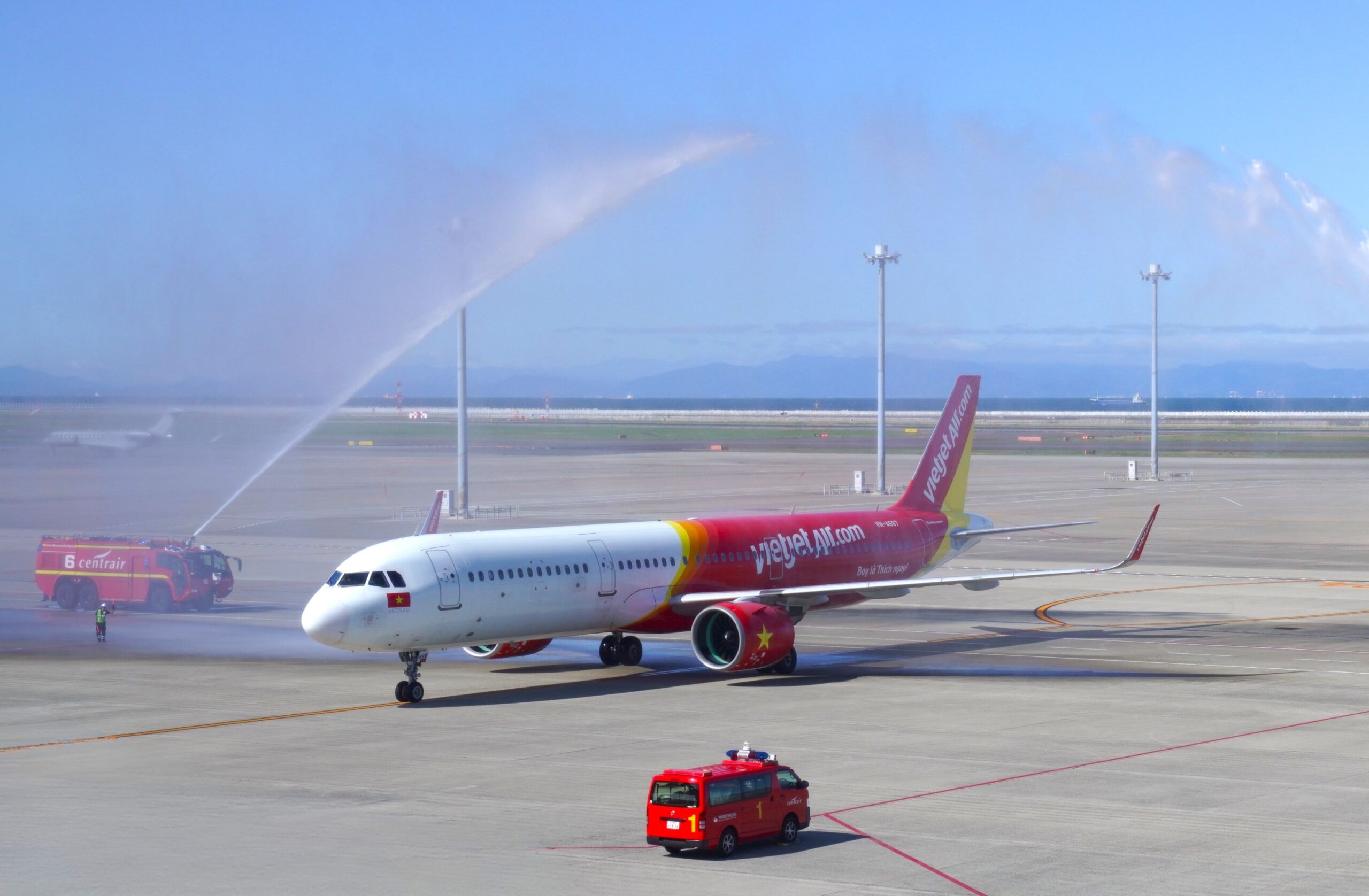 Quy định an toàn về pin dự phòng: Những điều cần lưu ý khi đi máy bay cùng Vietjet giá rẻ