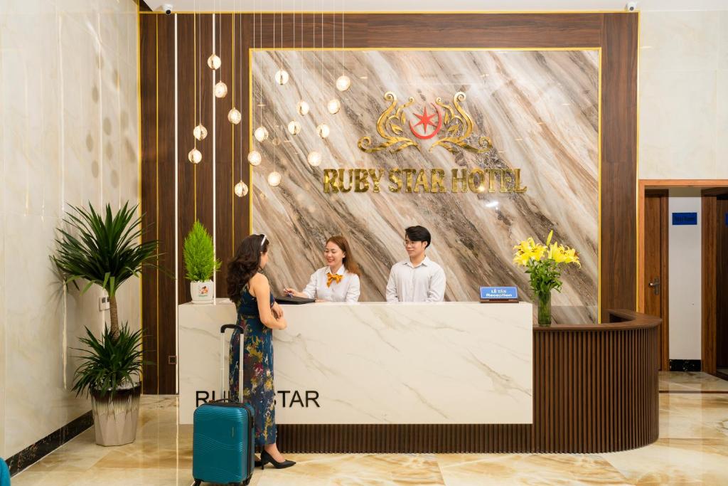 Quy định Mang Chất Lỏng Lên Máy Bay Vietjet Air: Tất Tần Tật Những Điều Bạn Cần Biết