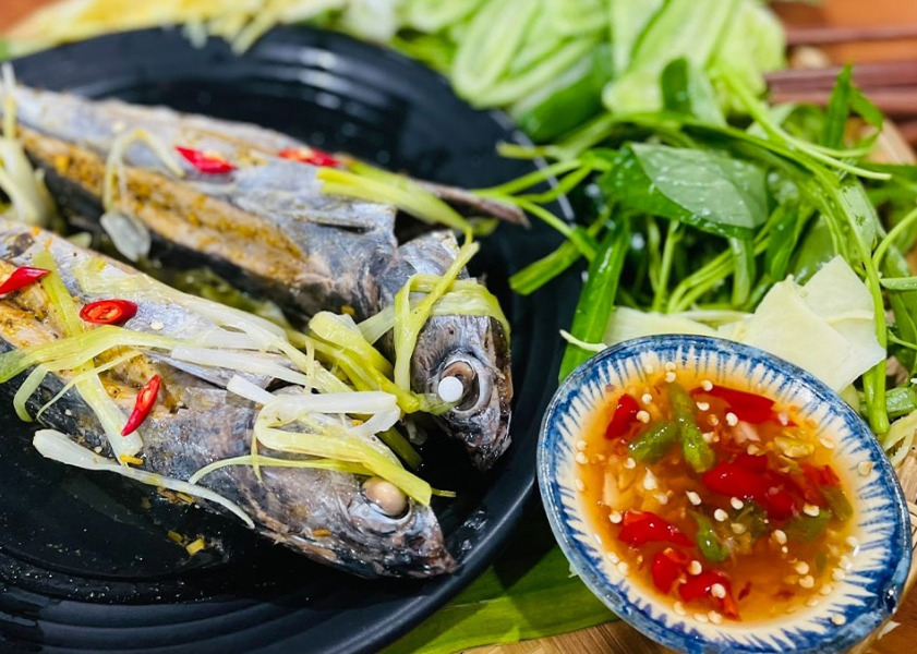 Thưởng Thức Cá Nục Cuốn Đà Nẵng: Món Ngon Khó Cưỡng