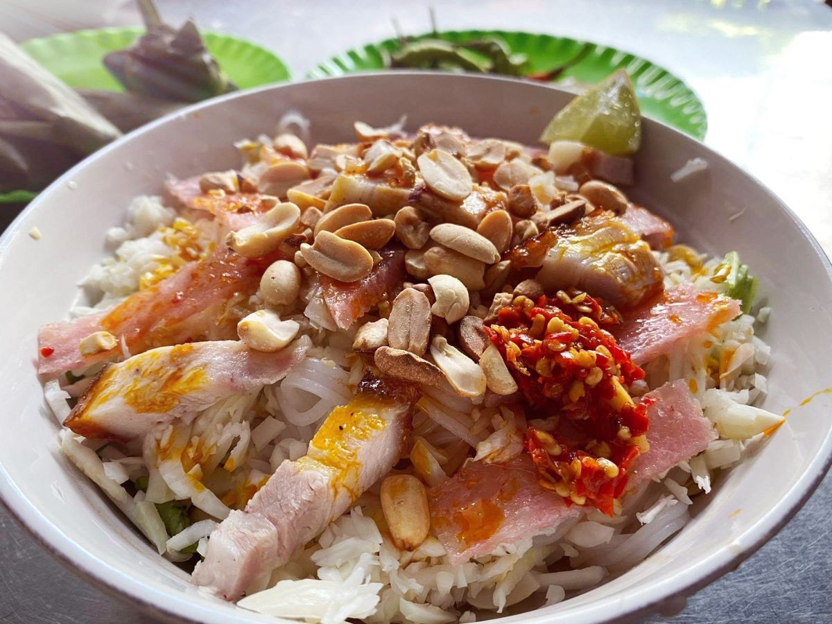 Thưởng Thức Hương Vị &#8220;Bún Mắm&#8221; Ngon Chuẩn Vị Tại Đà Nẵng