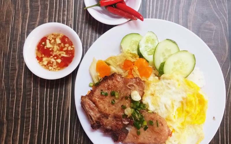 Thưởng Thức Hương Vị Cơm Tấm Đà Nẵng &#8211; Cùng Vietjet Khám Phá Ẩm Thực