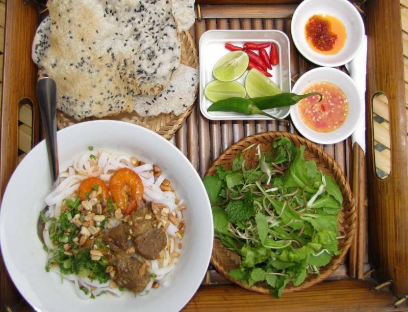 Thưởng Thức Hương Vị Mì Quảng Chính Gốc Tại Đà Nẵng