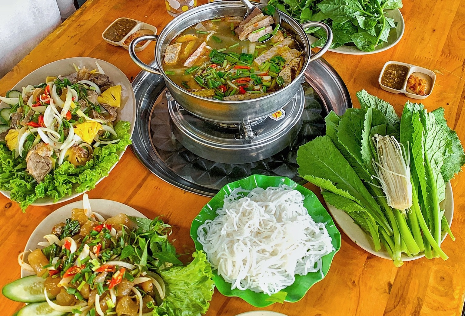Tìm Hiểu Về Lẩu Bò &#8211; Món Ăn Đậm Đà Hương Vị Đà Nẵng