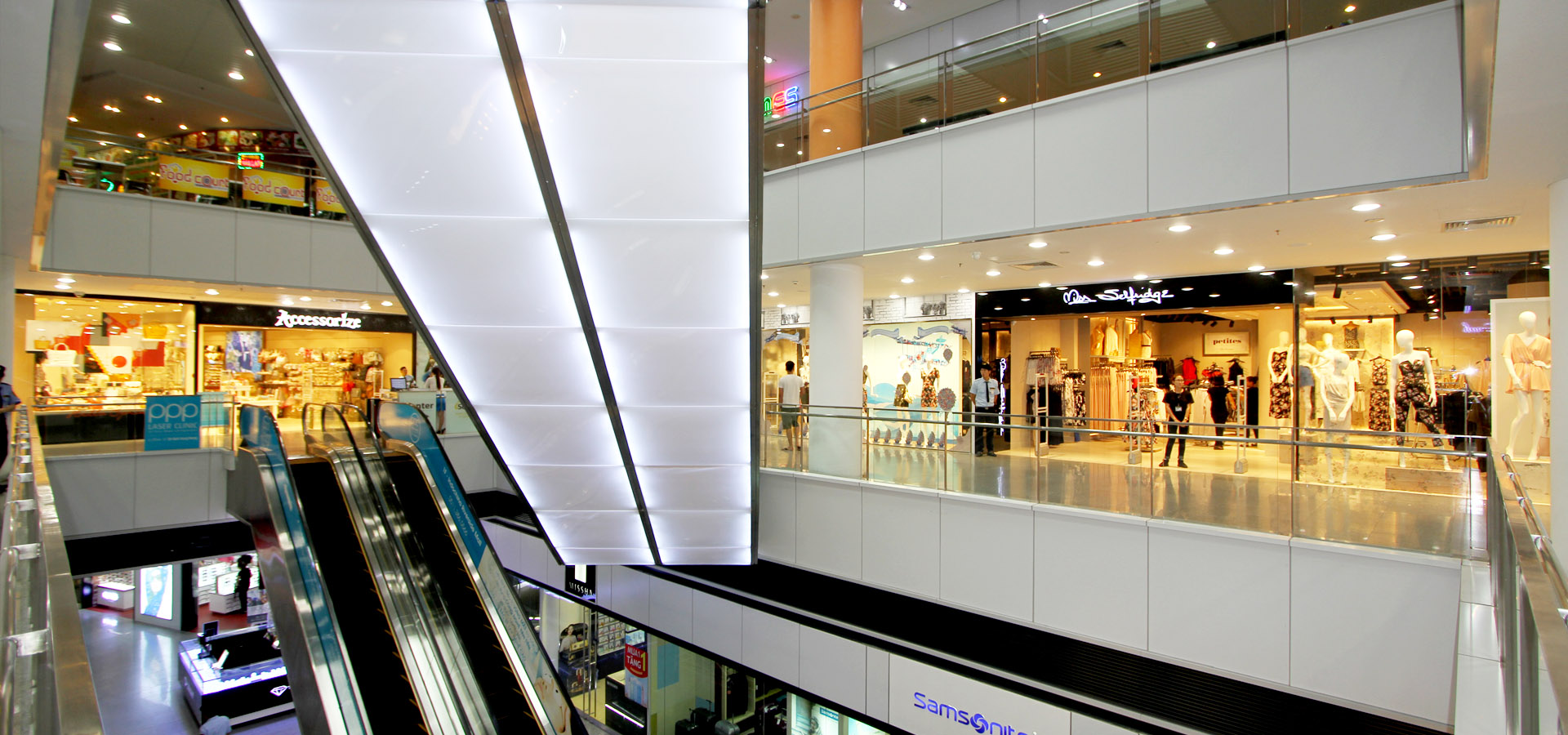Trải Nghiệm Mua Sắm Và Nghỉ Dưỡng Đỉnh Cao Tại Indochina Riverside Mall