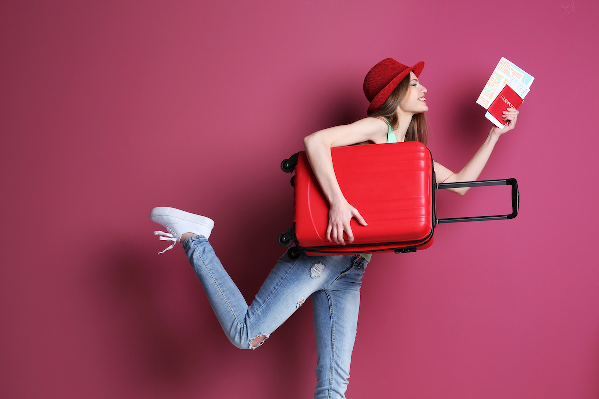 Vali Xách Tay Lên Máy Bay Size Bao Nhiêu? Tìm Hiểu Quy Định Của Vietjet Giá Rẻ