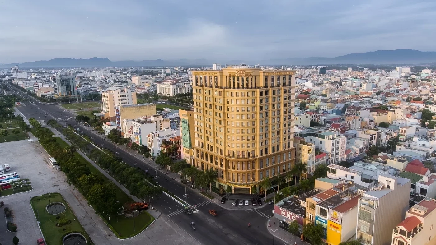 Vali Xách Tay Lên Máy Bay Size Bao Nhiêu? Tìm Hiểu Quy Định Của Vietjet Giá Rẻ