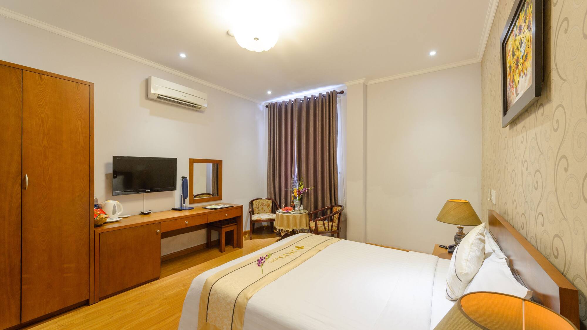 Khách sạn Iris: “Đặt Chân Quảng Ninh – Bật Mode Trải Nghiệm Chất Xịn”