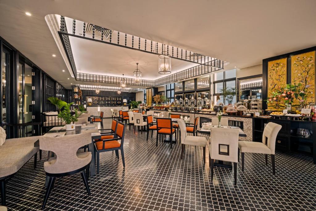 Khách sạn Sanouva Đà Nẵng: “Bí kíp du lịch Quảng Ninh &#8211; Check-in Sanouva, chuyến đi cực chất!”