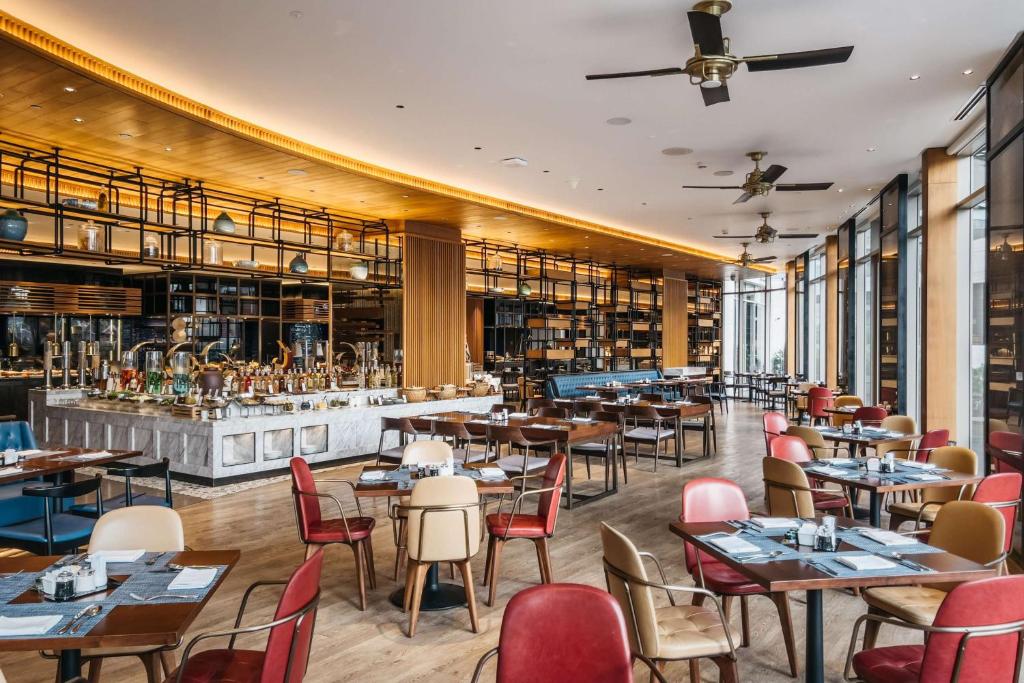 Review Hilton Đà Nẵng: Khám Phá Trải Nghiệm Hạng Sang Tại Thành Phố Biển