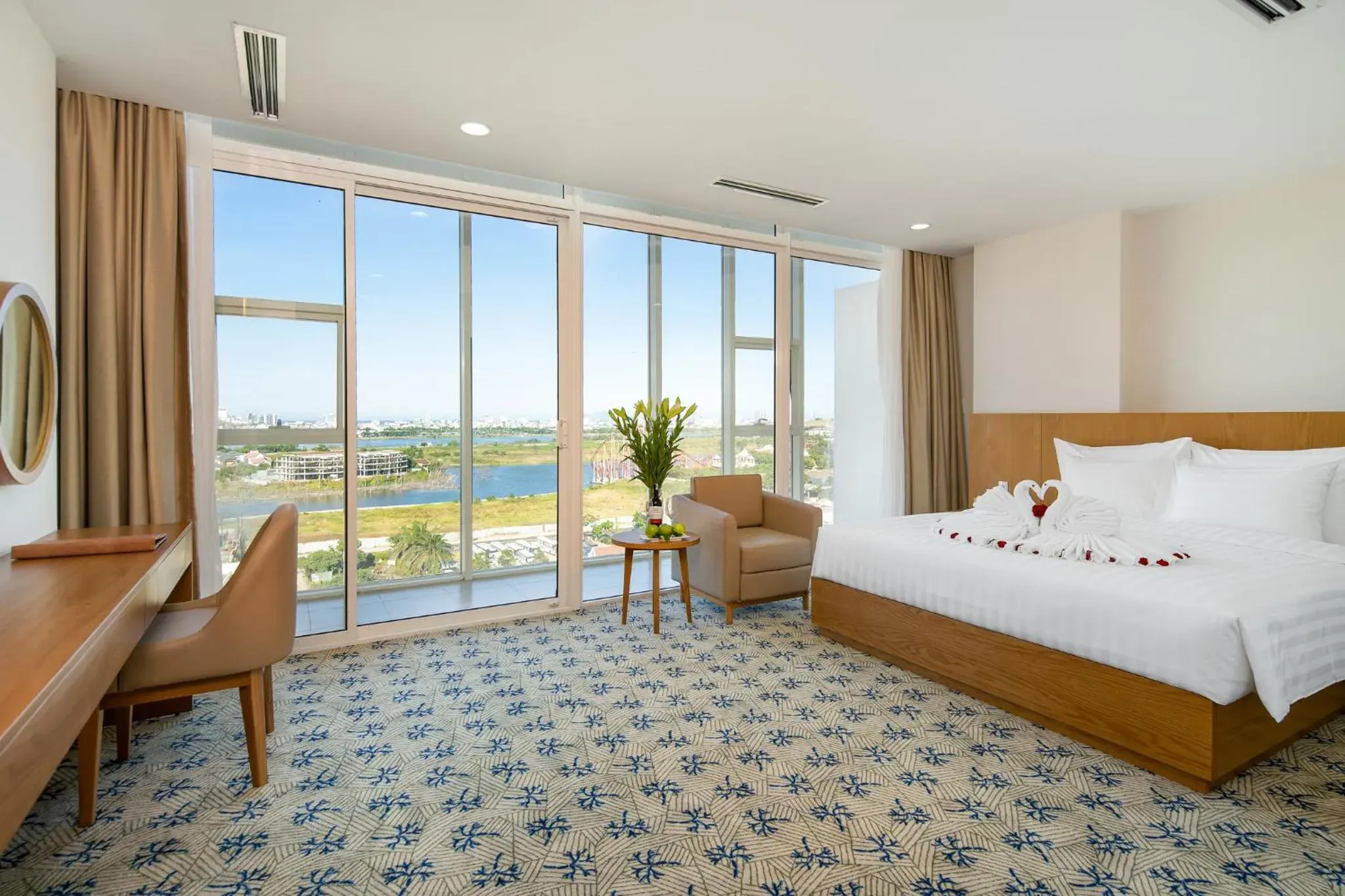 Review LAMANGA Hotel &#038; Suites – Trải Nghiệm Lưu Trú Đỉnh Cao Tại Quảng Ninh