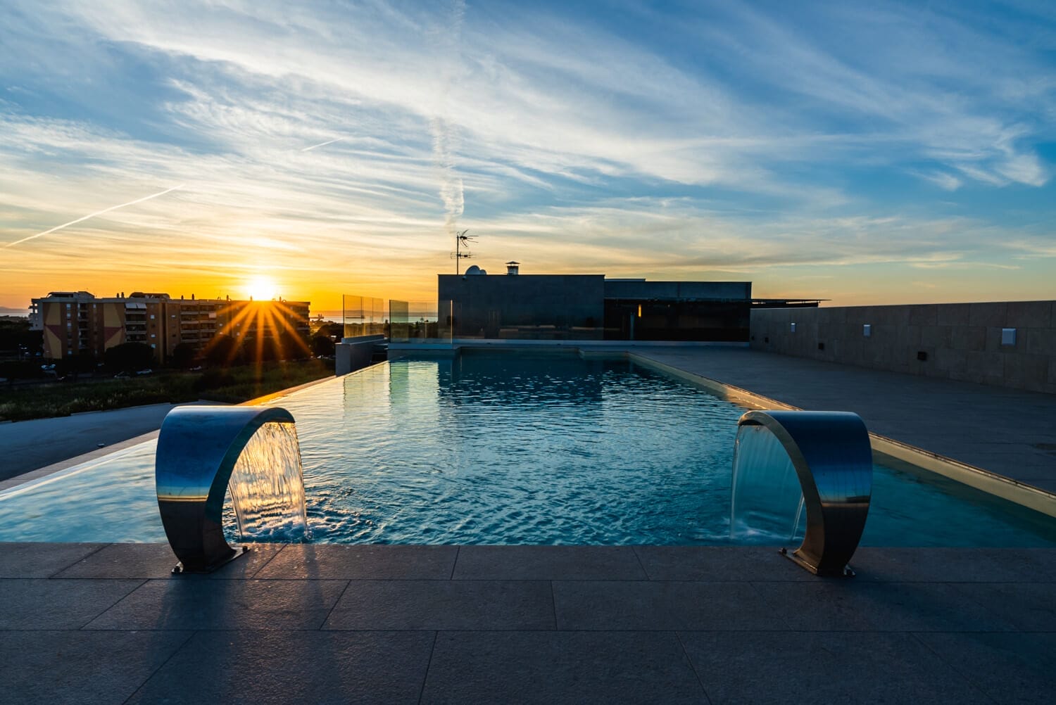 Salina Hotel – Đánh Thức Đam Mê Xê Dịch, Kinh Nghiệm Du Lịch Quảng Ninh Chuẩn Genz