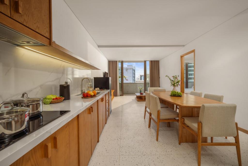 Vernal Hotel & Apartment Da Nang khơi nguồn cảm hứng du lịch Quảng Ninh – Review siêu chất, bí kíp GenZ bùng nổ