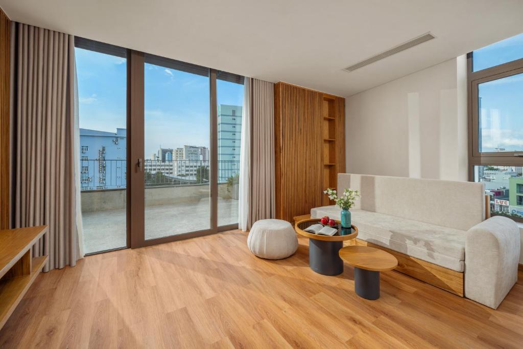 Vernal Hotel & Apartment Da Nang khơi nguồn cảm hứng du lịch Quảng Ninh – Review siêu chất, bí kíp GenZ bùng nổ