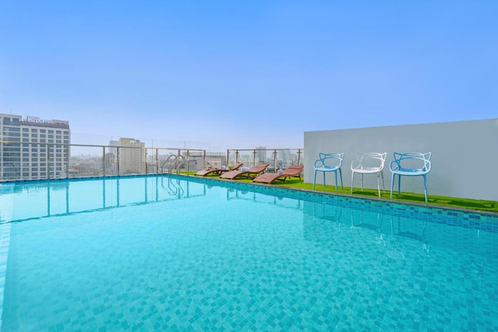 Sea Near Me Hotel: Trải nghiệm nghỉ dưỡng phong cách hiện đại giữa lòng Đà Nẵng